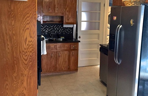 Lake Como House | 4 Bedroom Family-Friendly Beach Rental