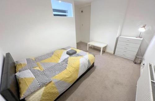 Hillside House | 4-bedroom flat -Wimbledon Village