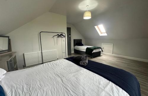 Coleraine House | 4 Bedroom Forest View House & Hot Tub Sleeps
