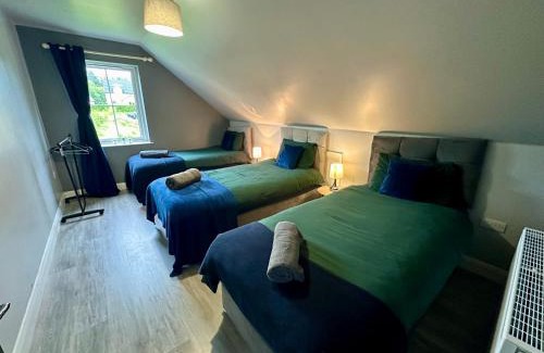 Coleraine House | 4 Bedroom Forest View House & Hot Tub Sleeps