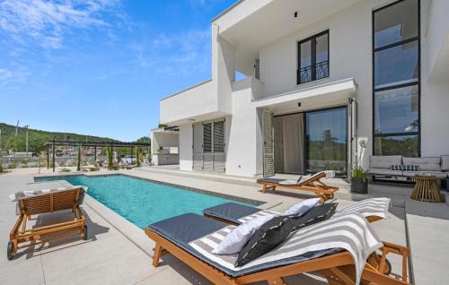 Sibenik House | 4 Bedroom Gorgeous Home In Bilice