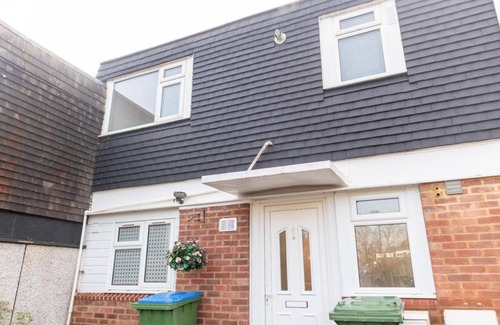 Southampton House | 4 Bedroom Haven in Southampton