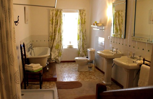 Sonnac-sur-l'Hers House | 4 bedroom holiday home south of Carcassonne great for families and friends