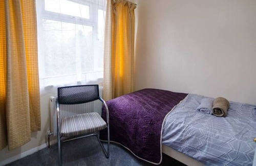 Singlewell House | 4 Bedroom Home in Tranquil Gravesend Location
