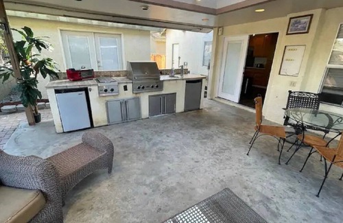 Rubidoux House | 4 bedroom Home Near Downtown Riverside