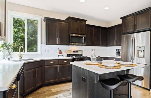Camas House | 4 Bedroom Home Near Downtown Camas w/Private Sauna