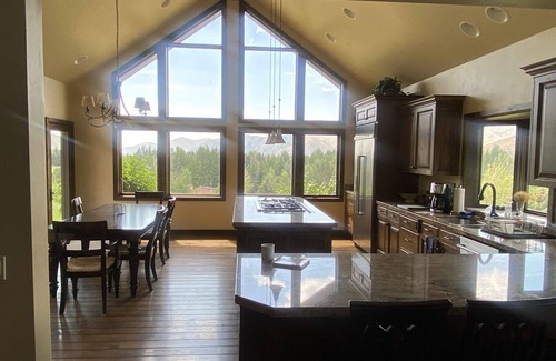 Hailey House | 4-bedroom house 6 miles south of Ketchum