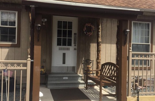 Jim Thorpe House | 4 Bedroom House - Great Views - Secluded Location