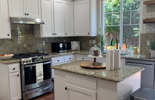 Yountville House | 4-bedroom house in peaceful Yountville with AC, WiFi.