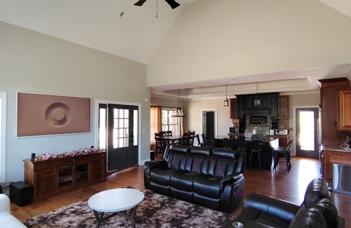 Mount Mourne House | 4-bedroom house in fabulous China Grove with AC, WiFi