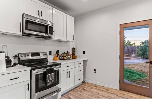 Poway House | 4-bedroom house with Pool in Poway