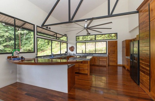 Parrita House | 4-bedroom house, wraparound decks, modern kitchen, Adjacent to Jungle Reserve