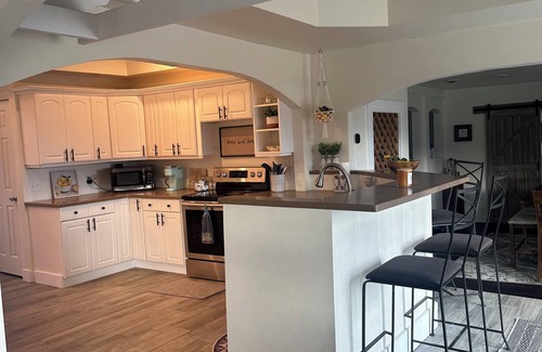 Manawa House | 4 bedroom Lake Front home, 52 miles from Lambeau Field