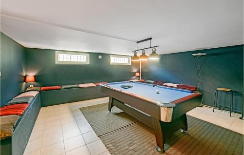 Argilliers House | 4 Bedroom Lovely Home In Argilliers