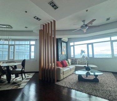 Ortigas Center Apartment | 4 Bedroom Luxury Condo in Ortigas