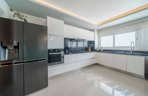 Downtown Cancun Condo | 4-Bedroom Luxury Penthouse with Private Jacuzzi and office, next to Hotel Zone