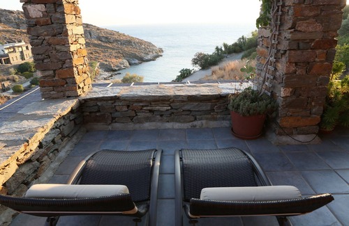 Pisses Villa | 4 bedroom luxury villa, on secluded wind-less beach, tranquil, on-site support