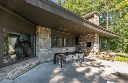 Falmouth House | 4-bedroom Mid Century Modern Home