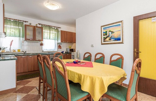 Sarsoni Apartment | 4 bedroom nice apartment in Rijeka