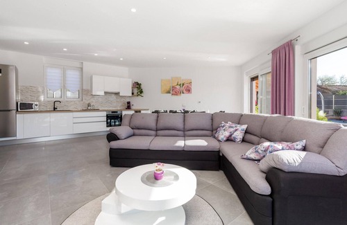 Viskovo House | 4 bedroom nice home in Rijeka