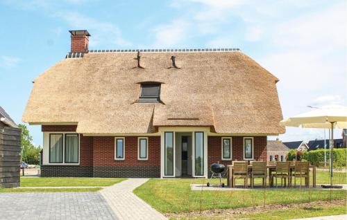 Idskenhuizen House | 4 Bedroom Nice Home In Idskenhuizen