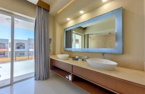 Los Cabos Resort | 4 Bedroom Penthouse Villa Del Palmar, Updated, Spectacular View