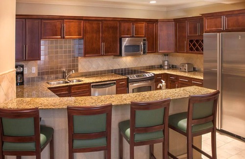 Destin Resort | 4 Bedroom Plus, Harbor View, on Destin Beach, Wyndham Emerald Grande!