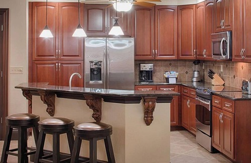 Lake Buena Vista Resort | 4 Bedroom Presidential, Dual Masters, Inside Disney Gates