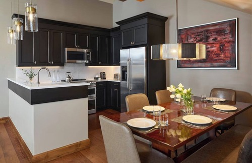 Vail Condo | 4-Bedroom Private Condo within a 5 Star Hotel, Ski-in/Ski-out base camp - Vail Village Location
