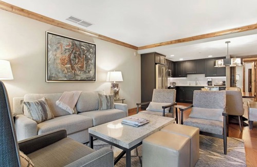 Vail Condo | 4-Bedroom Private Condo within a 5 Star Hotel, Ski-in/Ski-out base camp - Vail Village Location