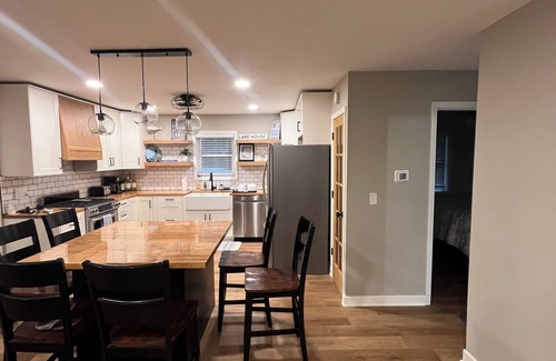 Town of Pines House | 4 Bedroom Sandy Pines Retreat centrally located