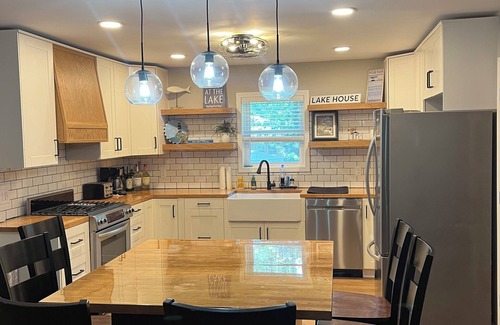 Town of Pines House | 4 Bedroom Sandy Pines Retreat centrally located