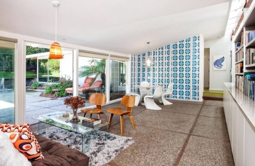 Sharon Heights Apartment | 4 Bedroom Single family L-316031 by Houzlet