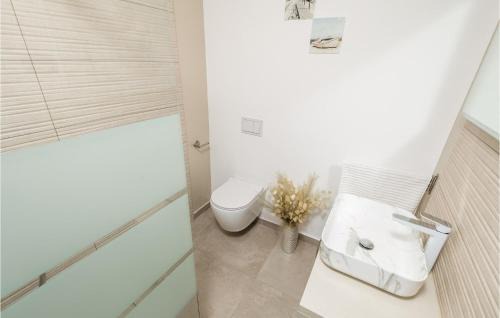 Opatija House | 4 Bedroom Stunning Home In Poljane