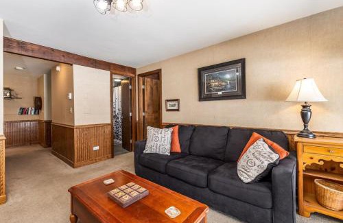 The Galena Territory House | 4-Bedroom Townhouse in Beautiful Galena