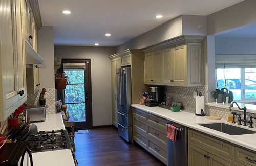 North Arroyo House | 4-bedroom vacation home just 15-minute walk to Rose Bowl Stadium