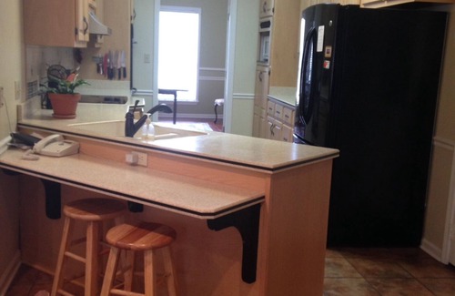 Royal Oaks House | 4-bedroom vacation home 7 minutes drive to University of Mississippi