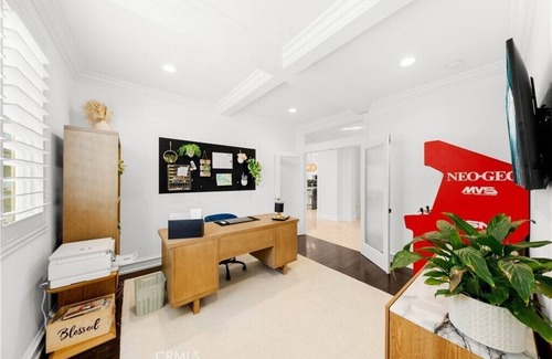 Anaheim Hills Villa | 4-bedroom villa in brilliant Anaheim with AC