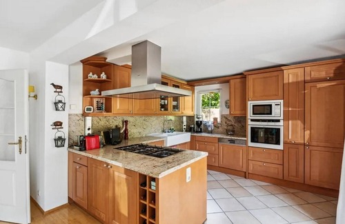 Brodten Villa | 4-bedroom villa in wonderful Lübeck with WiFi, AC