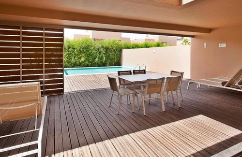 Salgados Villa | 4 Bedroom Villa with Private Pool Salgados Beach/Lagoon