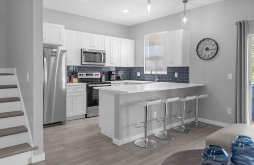 Regal Palms House | 4 Bedrooms/3 Bathrooms/Regal Palms (331 MA)