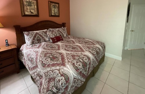 Ridgewood Lakes Villa | 4 Bedrooms / 4 baths / Ridgewood Lakes (1326 RL)