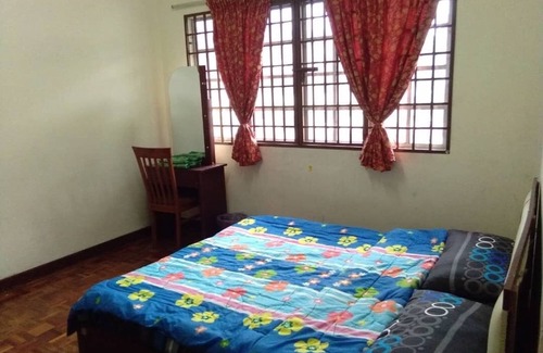 Tanah Rata Apartment | 4 bedrooms and 3 bathrooms holiday penthouse near Tanah Rata town.