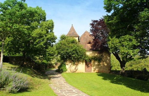 Saint-Cybranet House | 4 bedrooms house with shared pool and furnished garden at Saint-Cybranet