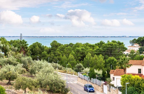 El Perello Villa | 4 Bedrooms holiday villa rental in L'Ampolla (Les Oliveres)