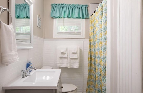 College Park Apartment | 4 Bedrooms near the Atlanta Airport