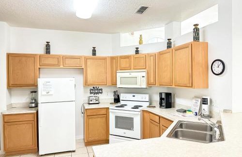 Haines City Villa | 4 bedrooms pool home Calabay Parc Tower Lakes