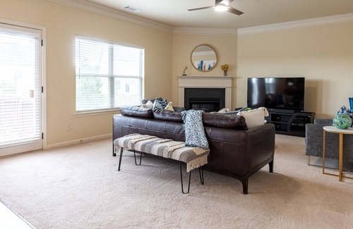 Dacula House | 4 bedrooms - Sleeps up to 8 people