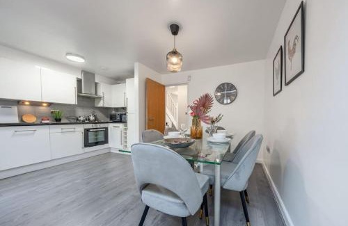 Tooting House | 4 beds - TOOTING - 20 min to Central London - Free Parking