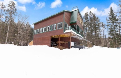 Mauricie Cottage | 4 Belles Vues-Cozy retreat in the middle of the forest. Pet-Friendly!